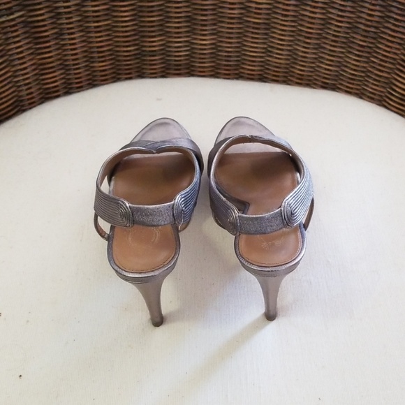 ELIE TAHARI Silver 4" Platform Stiletto Sz 7 - Picture 2 of 5